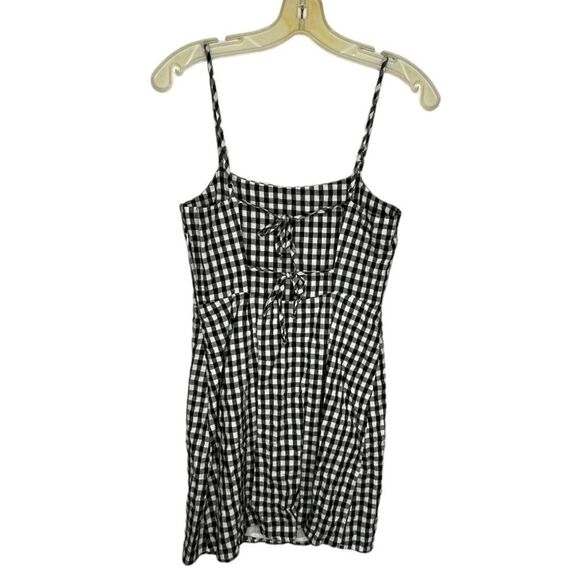 Lulu's Checked‎ Sundress - Picture 4 of 8